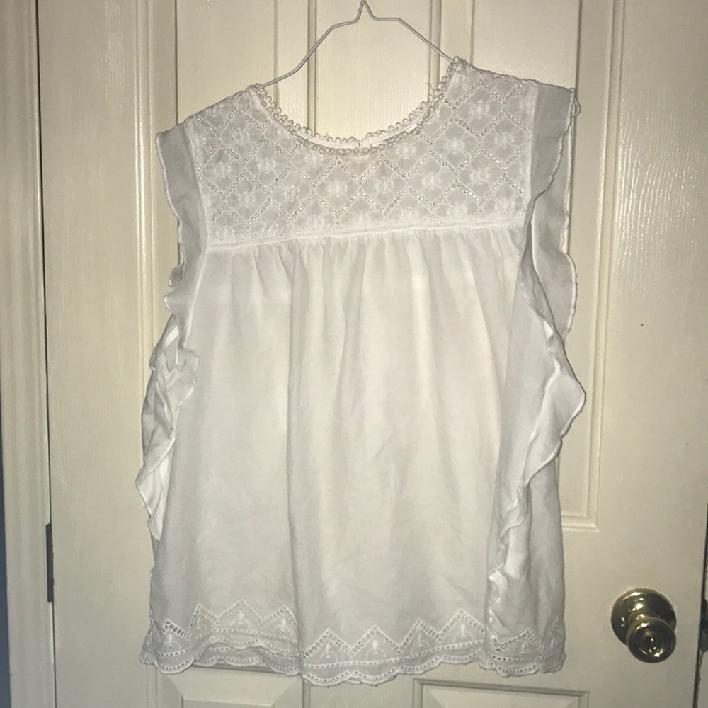 Crown & Ivy White blouse